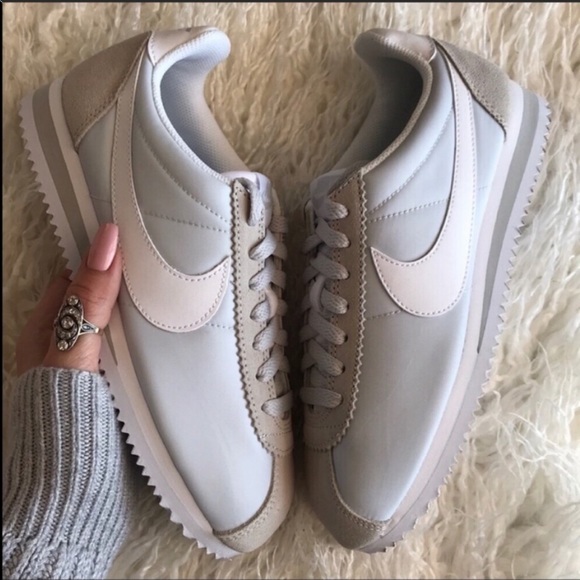 NWT Nike Cortez Pure Platinum - Picture 3 of 8